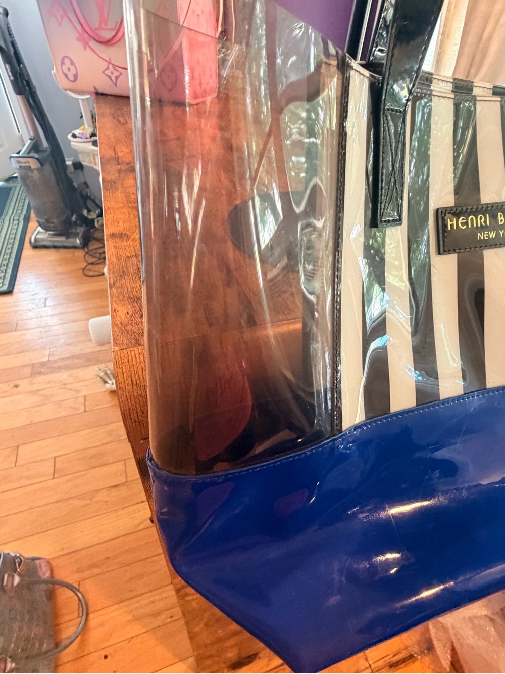 henri bendel Clear Tote with Blue Base and Black Straps - Picture 3 of 7